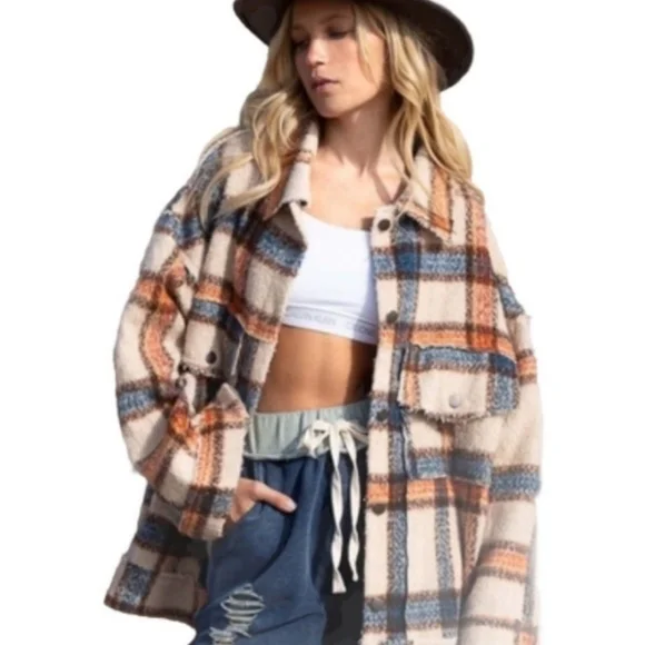 NEW POL PLAID SHACKET - Picture 2 of 16